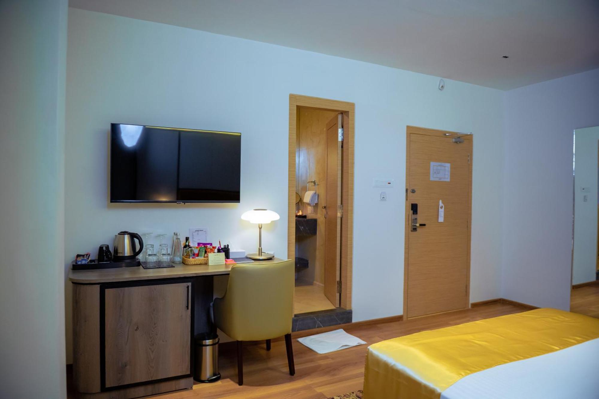 Shulem Boutique Hotel Dimāpur 외부 사진
